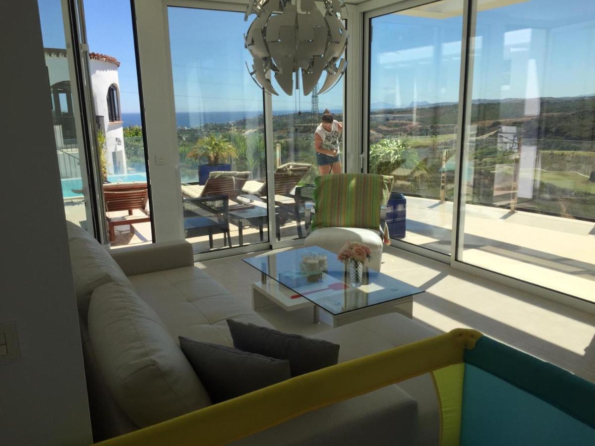Villa Hesla Estepona Buitenkant foto