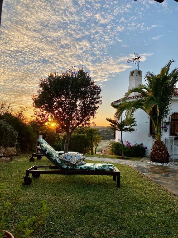 Villa Hesla Estepona Buitenkant foto